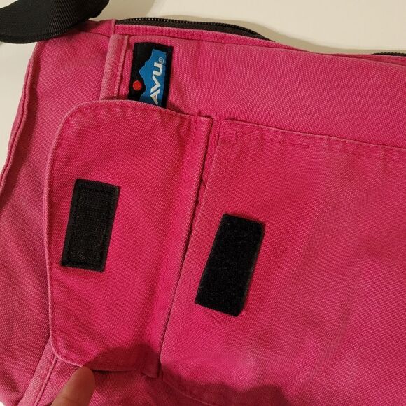 KAVU EXPANDABLE CROSSBODY TRAVEL BAG MAGNETIC ZIP VELCRO POCKETS PINK BLUE - Picture 5 of 9
